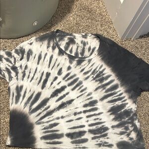 VS pink Tie-Dye crop tee size MEDIUM